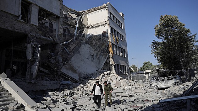 Budova syrskho ministerstva obrany zasaen izraelskm derem. (16. ervence 2025)
