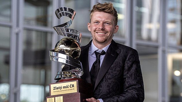 Pavel ulc se Zlatm mem pro nejlepho fotbalistu eska.