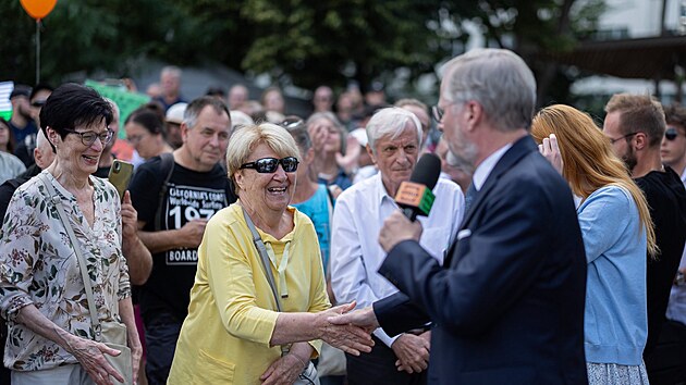 Na Moravskm nmst v Brn probhl dal pedvolebn mtink premira Petra Fialy. (16. ervence 2025)
