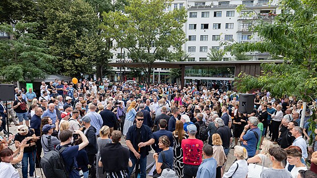 Na Moravskm nmst v Brn probhl dal pedvolebn mtink premira Petra Fialy. (16. ervence 2025)