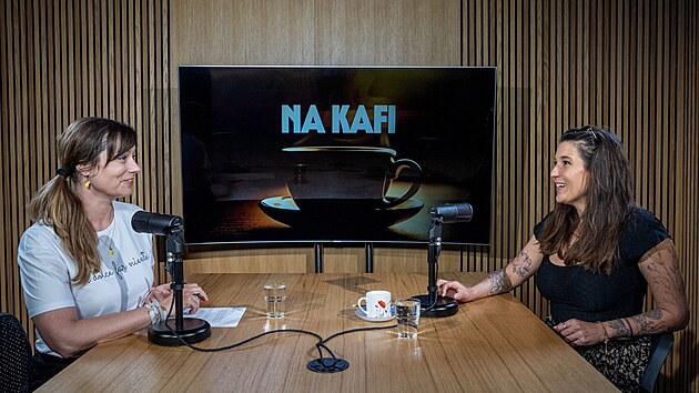 Hostem podcastu NA KAFI byla tatrka Markta Rousov