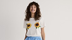 Nic na plat, pruhy jsou hravé a svou nositelku zaru�en� omladí. Pokud máte...