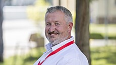 Dvaapadesátiletý Petr Nmec vystudoval veobecné lékaství na Masarykov...