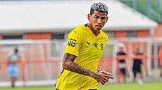 Obránce Kaká ze Zbrojovky bhem pípravného utkání proti Polonii Bytom....