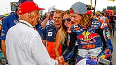 Karel Hanika (vpravo) se na MotoGP v Brn setkal v roce 2014 s legendárním Niki...