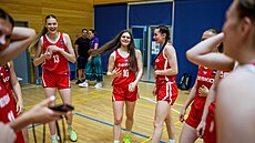 eské basketbalistky bhem mediálního dne ped mistrovstvím svta hráek do 19...