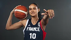 Francouzská basketbalistka Ainhoa Risacherová.