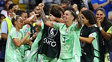 Italské fotbalistky slaví druhý gól ve tvrtfinále Eura s Norskem.