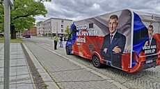 Ped zahájením pedvolebního setkání Andreje Babie v Ostrav-Vítkovicích se na...
