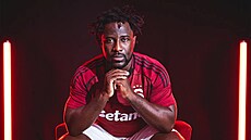 Bony Wilfried zpt ve sparanském dresu. V záí odehraje na Letné rozluku s...