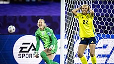 Smilia Holmbergová se chytá za hlavu, védky na Euru koní, Anglianky jdou dál.