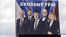 Hnutí ANO vsadilo na osvdené tváe. Vedle pedsedy Andreje Babie stojí i...