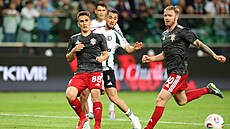 Momentka z utkání mezi Legií Var�ava a Aktobe.