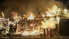 U Máchova jezera vyhoela restaurace Bílý Kámen