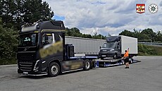 Cizinec extrémn petíil dodávku, váila osm tun