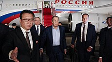Ruský ministr zahranií Sergej Lavrov pistál ve Wonsanu v Severní Koreji. (11....