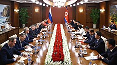 Ruský ministr zahrani�í Sergej Lavrov na náv�t�v� KLDR se severokorejskou...
