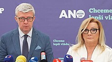 Pedseda stiínové vlády ANO Karel Havlíek a éfka poslanc ANO Alena...