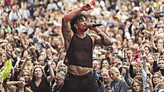 Zpvák Ben Cristovao po letech potí fanouky festivalu Hrady CZ.