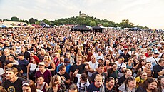 Pod Kuntickou horu pijídí na festival Hrady CZ kadoron tisíce fanouk.