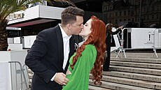 Karel Kaák s pítelkyní Kateinou Bláhovou na karlovarském festivalu (ervenec...