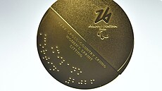 Medaile, které dostanou lyaky na zimních paralympijských hrách v Milánu a...