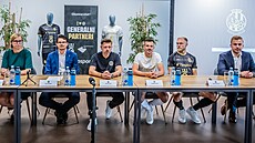 FC Hradec Králové a zástupci msta pedstavují novinky ped zahájením ligové...