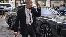 Stiha Jií Broek na 59. MFF Karlovy Vary, kde pevezme celoivotní cenu (10....