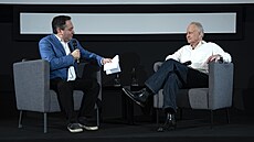 Stellan Skarsg&#229;rd pohovoil o svém ivot a kariée v Kongresovém sále...