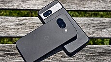 Google Pixel 8a a Pixel 9a