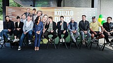Herci a tvrci filmu Kouzlo derby na jeho pedstavení v Karlových Varech (10....