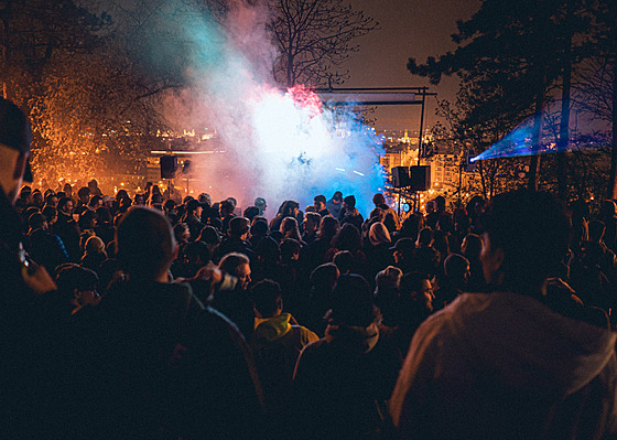 Proili jsme spolu stovky koncert, djs, film, workshop a festival, magické...
