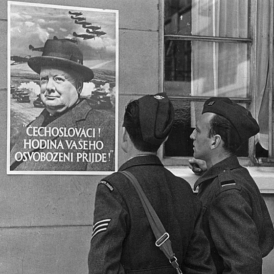 Válené plakáty mly rzné podoby, ale vechny se spoléhaly na psychologický...