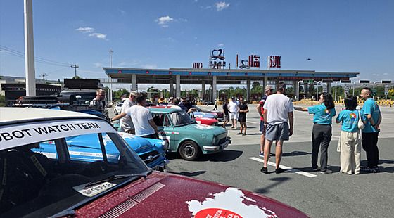 Výprava Robot Expedice je nyní v Pekingu a brzy vyrazí na cestu pes Koreu....