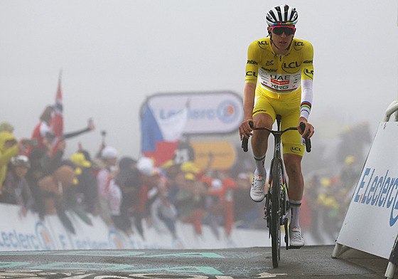 Tadej Pogaar dojíídí druhý v 18. etap Tour de France.