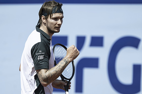 Tenista Alexander Bublik na turnaji ve �výcarsku.