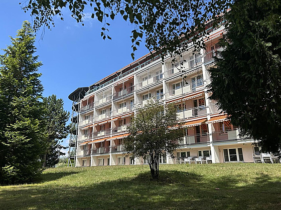 Budova Ypsilonky v hradeckém domov� U Bi�i�ky vznikla v roce 1965, �eká ji...