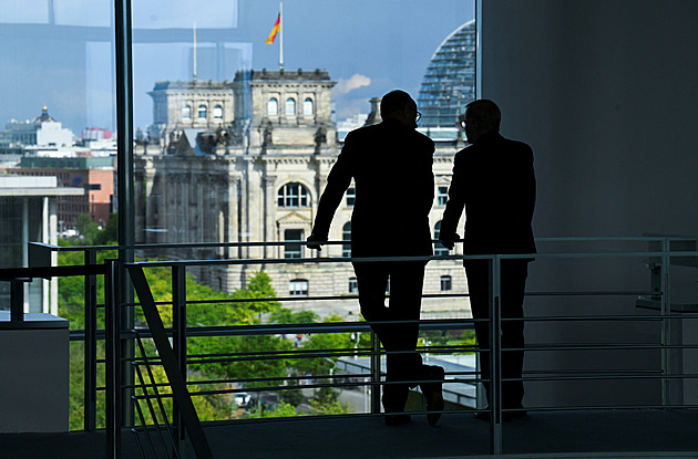 Fiala po jednání s Merzem: Pro kontroly máme pochopení, nesmí být ale trvalé