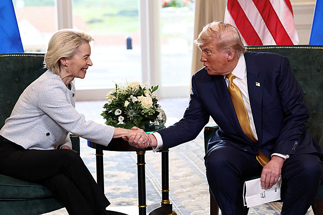 Evropská politika v kostce. Proč EU musela s Trumpem prohrát v jednání o clech