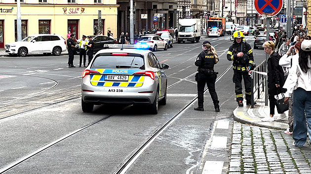 Anonym nahlásil bombu u soudu v centru Prahy, policie odklání dopravu