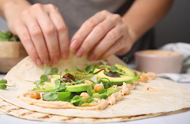 Zabaleno s láskou a nápadem. Jak si čeští foodblogeři hrají s tortillou