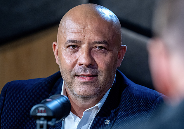 Odbory ztrácejí trpělivost: Češi dřou, platy bídné a vláda nás uráží, říká Ďurčo