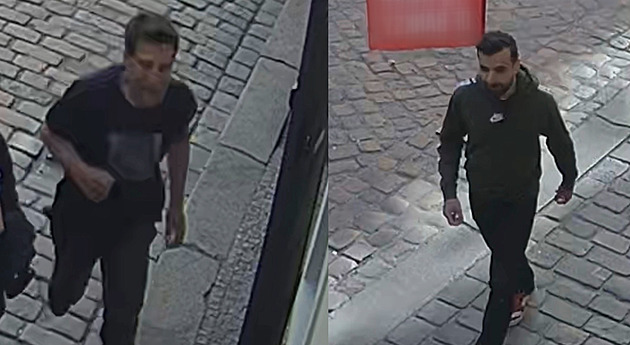 Sehraná dvojice strhává turistům šperky z krku, policie hledá „zlatého běžce“