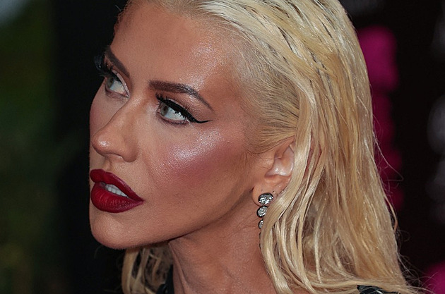 Kritiku, že jsem hubená nebo tlustá, automaticky blokuji, říká Aguilera