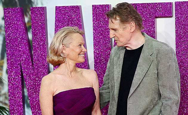 Nejlepší byly milostné scény s Pamelou, říká Neeson o natáčení Bláznivé střely
