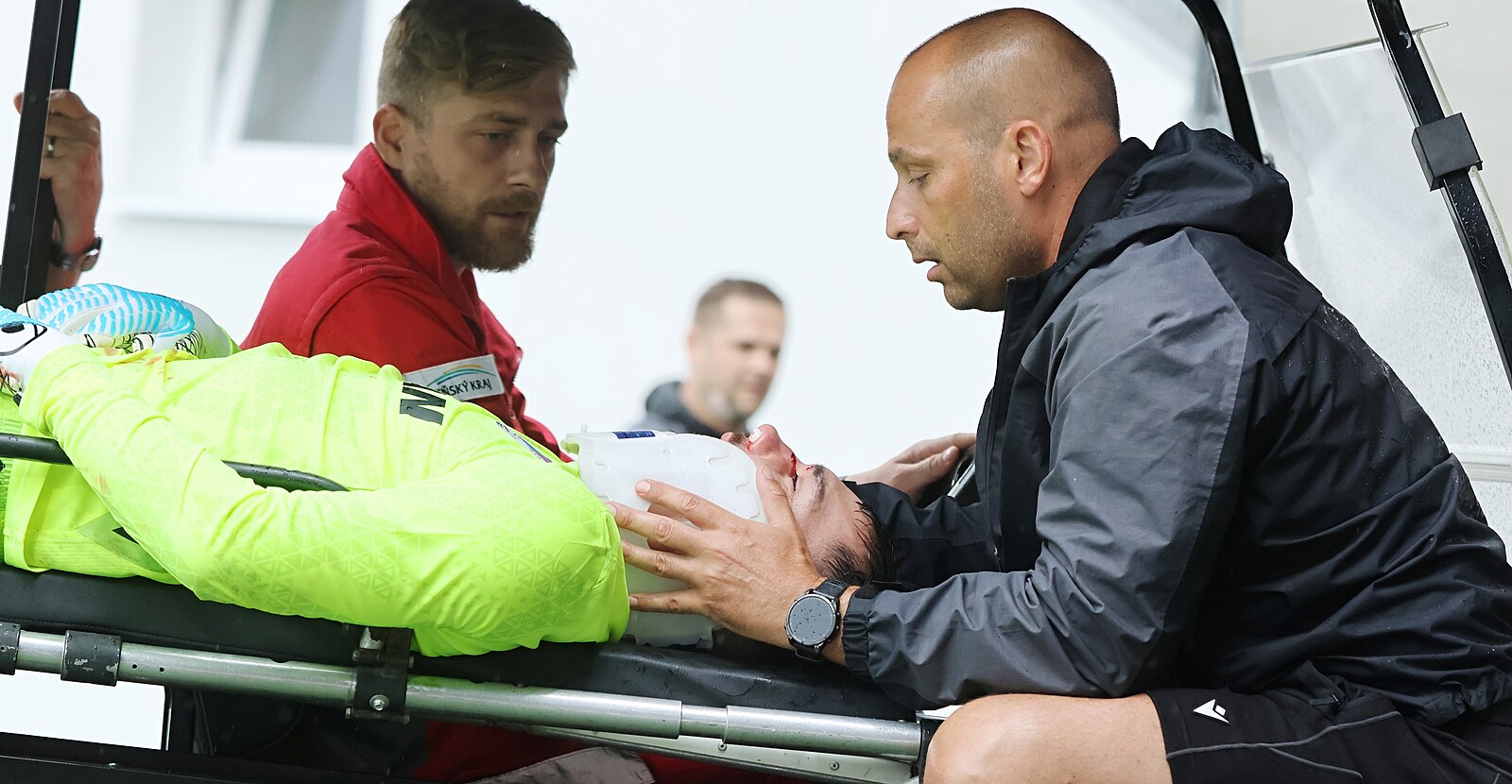 Zraněný Jedlička podpořil tým před bojem o LM. V bráně potíž nebude, říká asistent