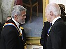 Tehdej�í americký prezident Joe Biden a herec George Clooney na recepci Bílého...