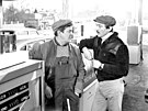 V kriminální filmu Pumpai od Zlaté podkovy zazáili i Josef Vinklá a Jií...