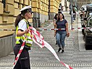 Policie uzavela kiovatku Lazarsk v centru Prahy, kvli anonymovi, kter v...