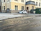Havrie vody pokodila komunikaci u adu mstsk sti Praha 8. (29. ervence...